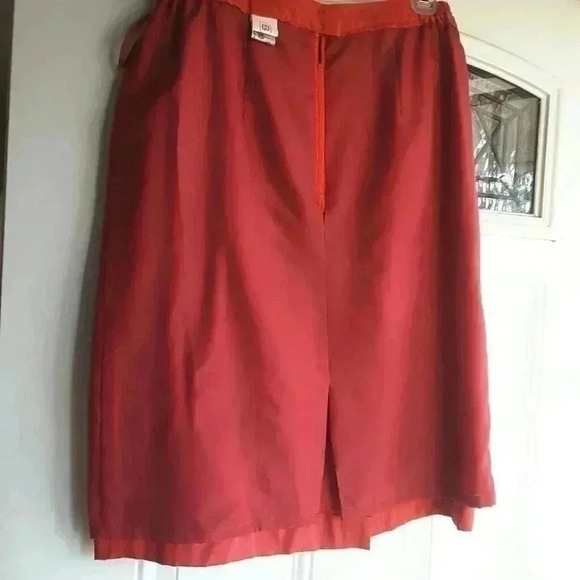 Giorgio Bettoni International Gorgeous Red Suit - Picture 14 of 16